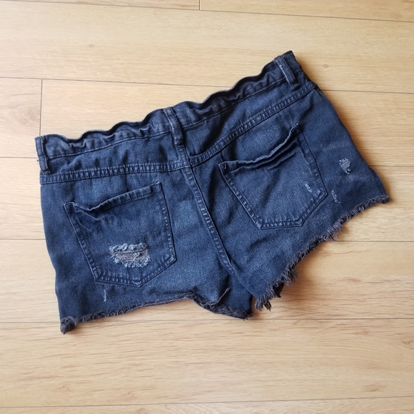 FREE PEOPLE BUTTON FLY DISTRESSED DENIM SHORTS - Picture 3 of 5